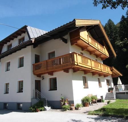 Gaestehaus Hauser Hainzenberg Eksteriør billede