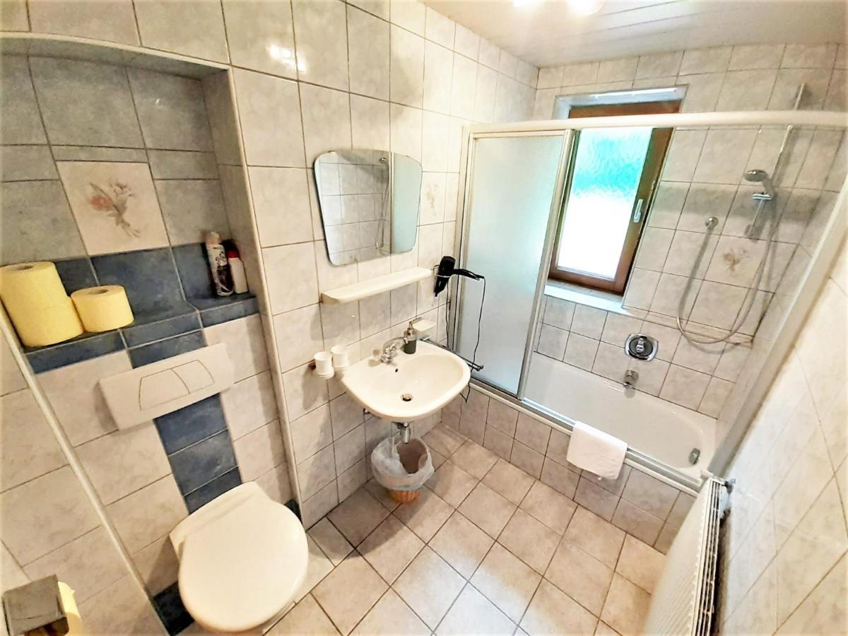 Gaestehaus Hauser Hainzenberg Eksteriør billede